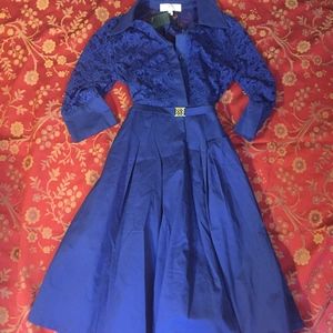 Lacy Stretchy Comfy dress!!